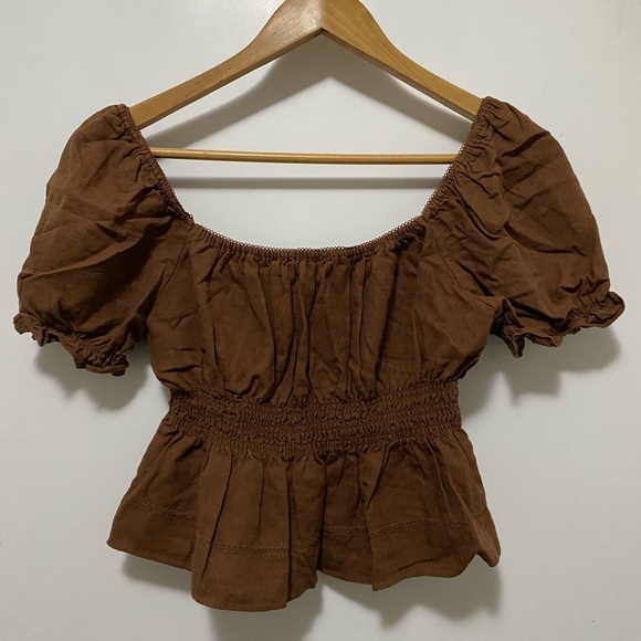 SUNDAY BEST - Crop puff sleeves - Size Small - Picture 2 of 4